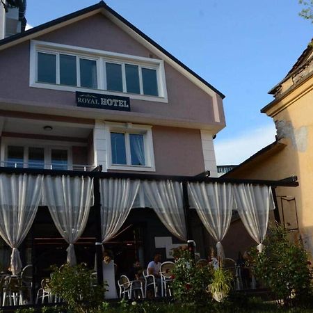 Royal Hotel Peshkopi Albania Екстериор снимка