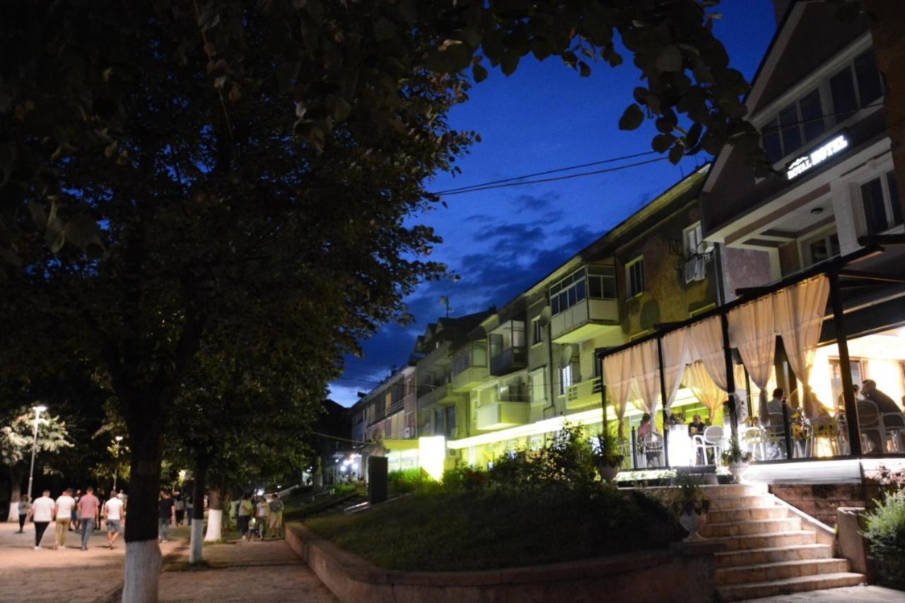 Royal Hotel Peshkopi Albania Екстериор снимка