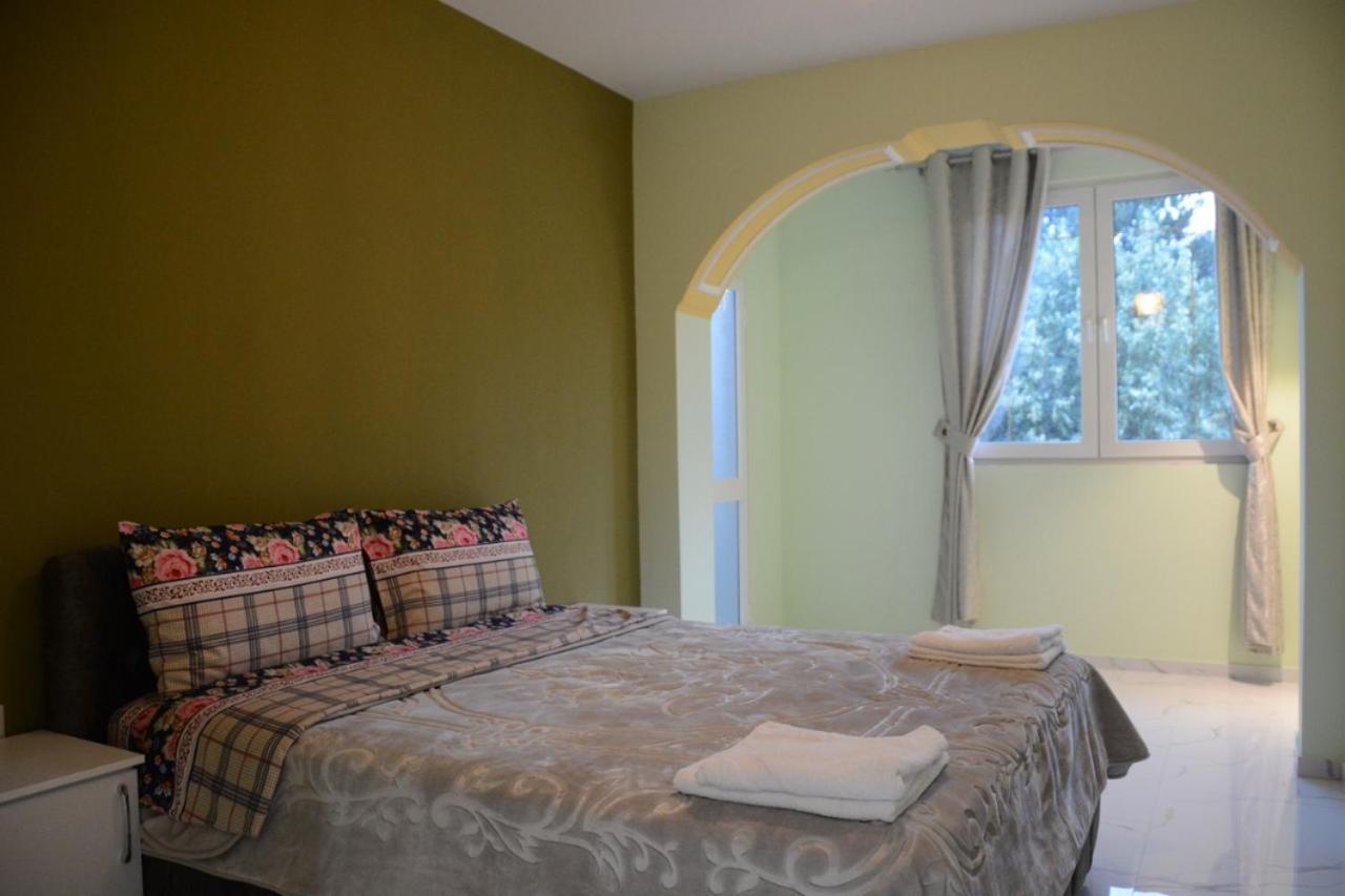 Royal Hotel Peshkopi Albania Екстериор снимка